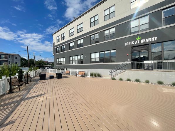 300 Hoyt Realty Inc, 300 Hoyt St APT 309, Kearny, NJ