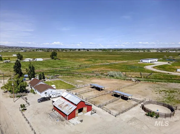 2588 W Sales Yard Rd, Emmett, ID 83617