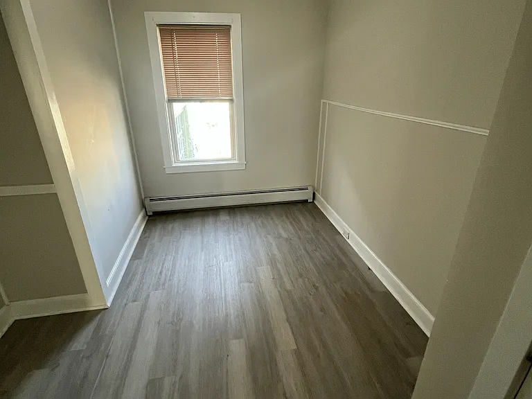 2 Gray Ave #1 — Photo 7