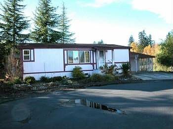 2nd image of 6769 NE Aquarius Ln