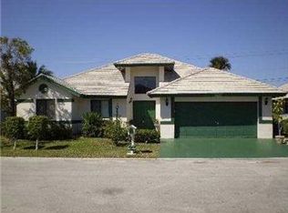 11631 SW 9th Ct, Pembroke Pines, FL 33025