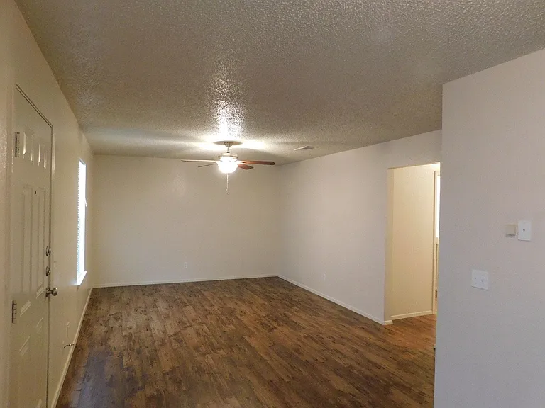 Gant Apartments — Photo 40