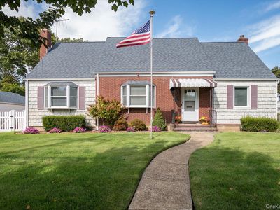 669 Seaman Avenue, Baldwin, NY, 11510
