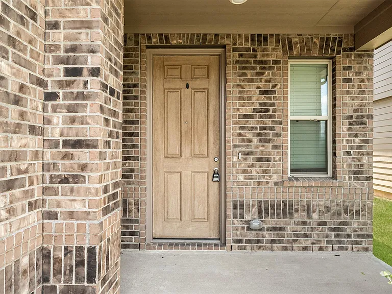 6107 Topaz Pines Trl — Photo 3