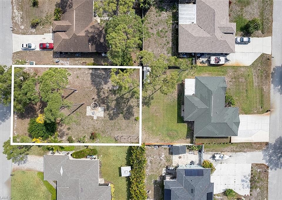 1st image of 18250 OAK RD