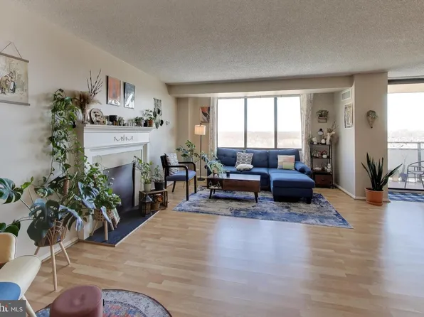 5225 Pooks Hill Rd APT 1319S, Bethesda, MD 20814