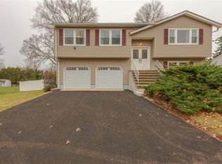 17 Snowdrift Dr, Piscataway, NJ 08854