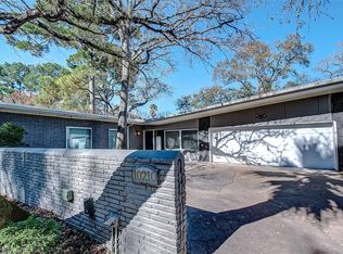 10210 Hazelhurst Dr, Houston, TX 77043