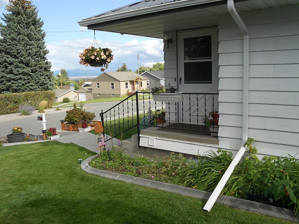 Front door from West side