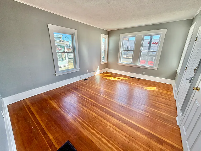 412 Rantoul St #1 — Photo 6