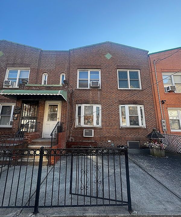 1st image of 2827 44th St