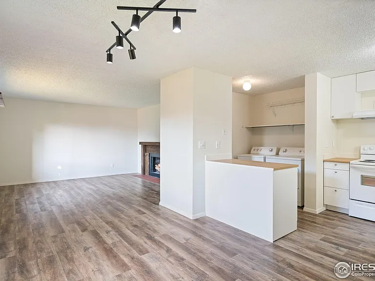 925 Columbia Rd #122 — Photo 13