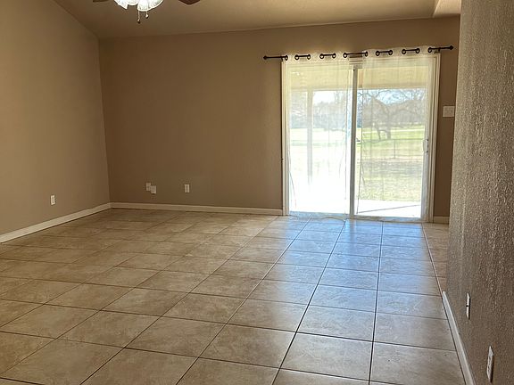 4th image of 7916 Shannon Ln