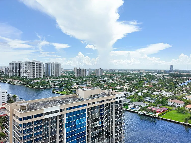 1985 S Ocean Dr #22E — Photo 3