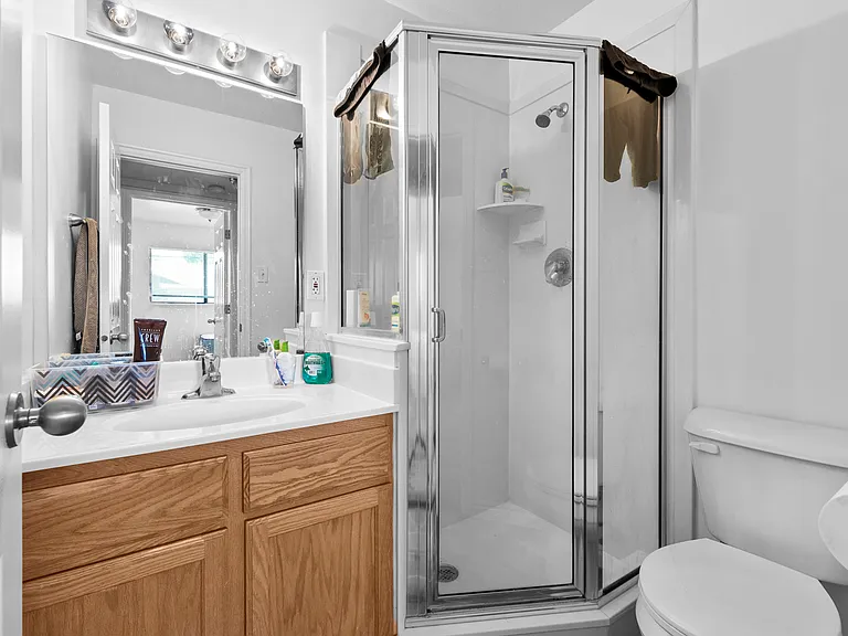 865 N 500 W #11 — Photo 10