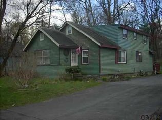 15 Orchard St, Delmar, NY 12054