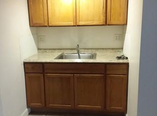 535 S Bridge St APT 1L, Holyoke, MA 01040
