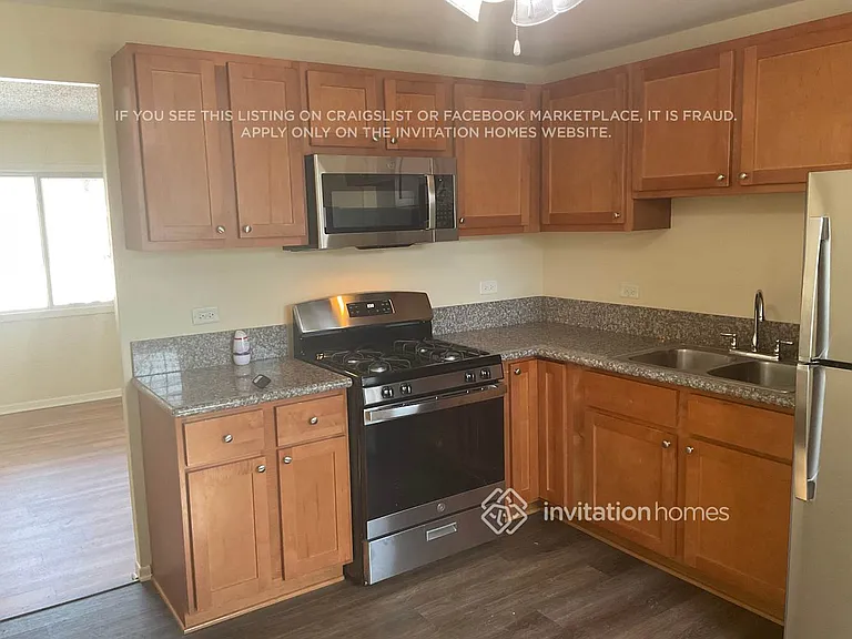 17 Concord Ave — Photo 3
