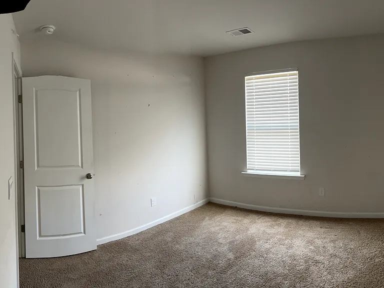 311 Ashwood Way — Photo 8