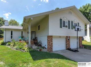 6386 S 139th Avenue Cir, Omaha, NE 68137