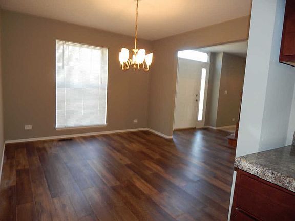 2nd image of 411 W Streamwood Blvd