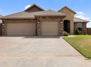 10916 SW 35th Ter, Yukon, OK 73099