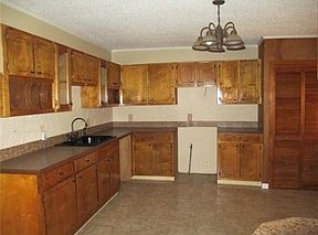 2nd image of 1311 N Bayou Des Glaises Rd