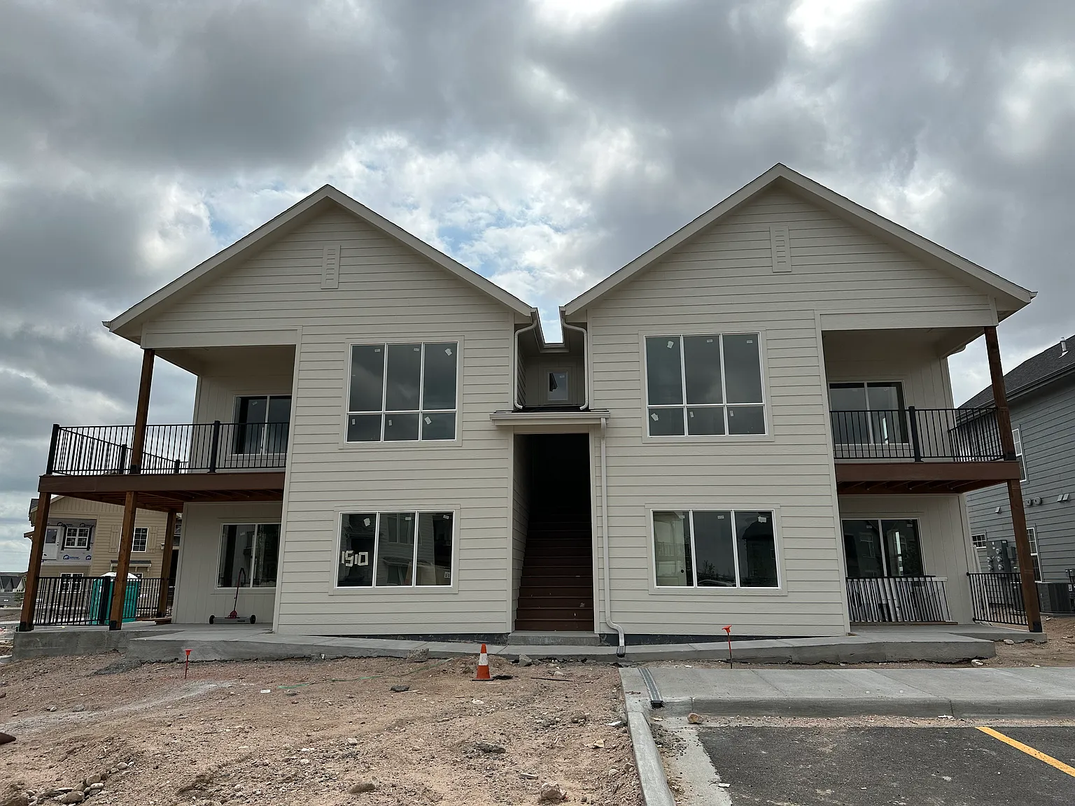 3 bed, 1046 sqft, $1,700 — Photo 1