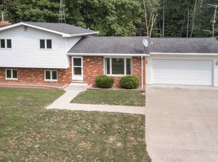 3133 S Nine Mile Rd, Auburn, MI 48611