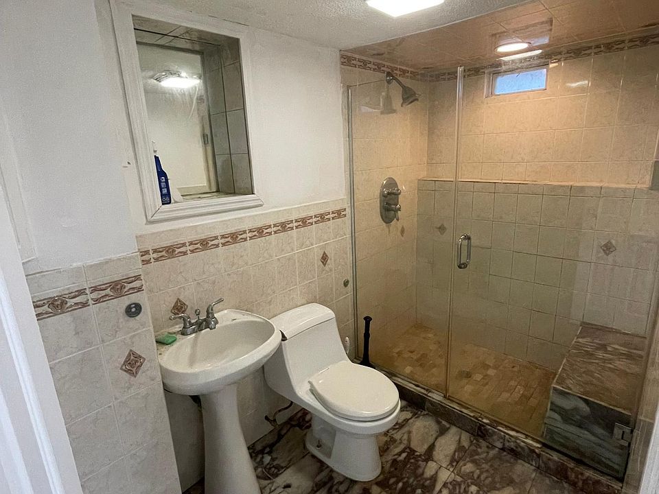 2nd image of 13951 231st St #1B