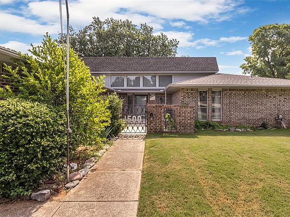 4th image of 1500 Summerton Pl