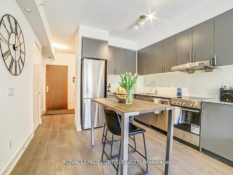 278 Buchanan Dr #523E — Photo 12