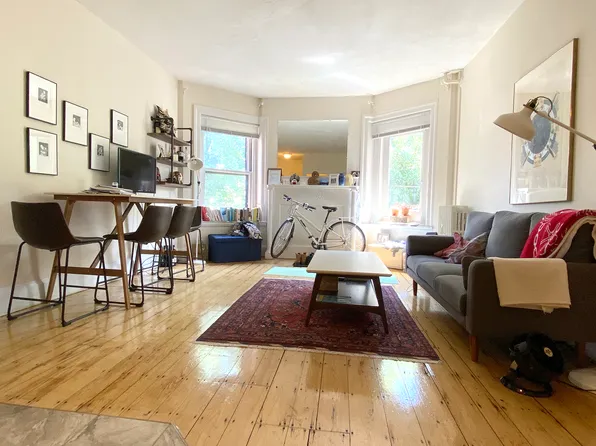 1243 Beacon St, Brookline, MA