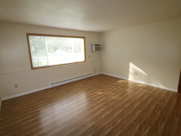 917 S Maple St #3 — Photo 4