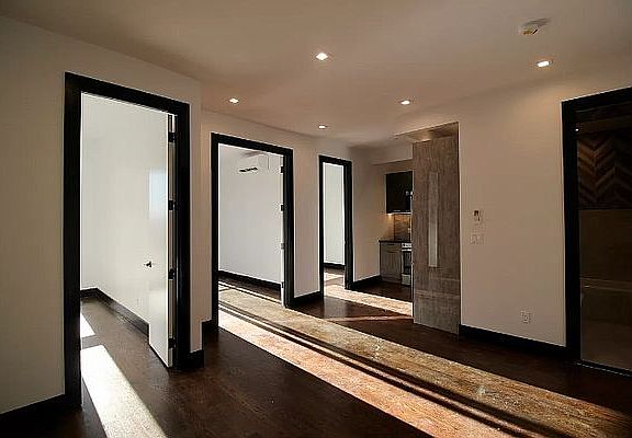 2nd image of 304 Irving Ave #3X