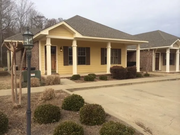 97 Cypress Glenn, Oxford, MS 38655
