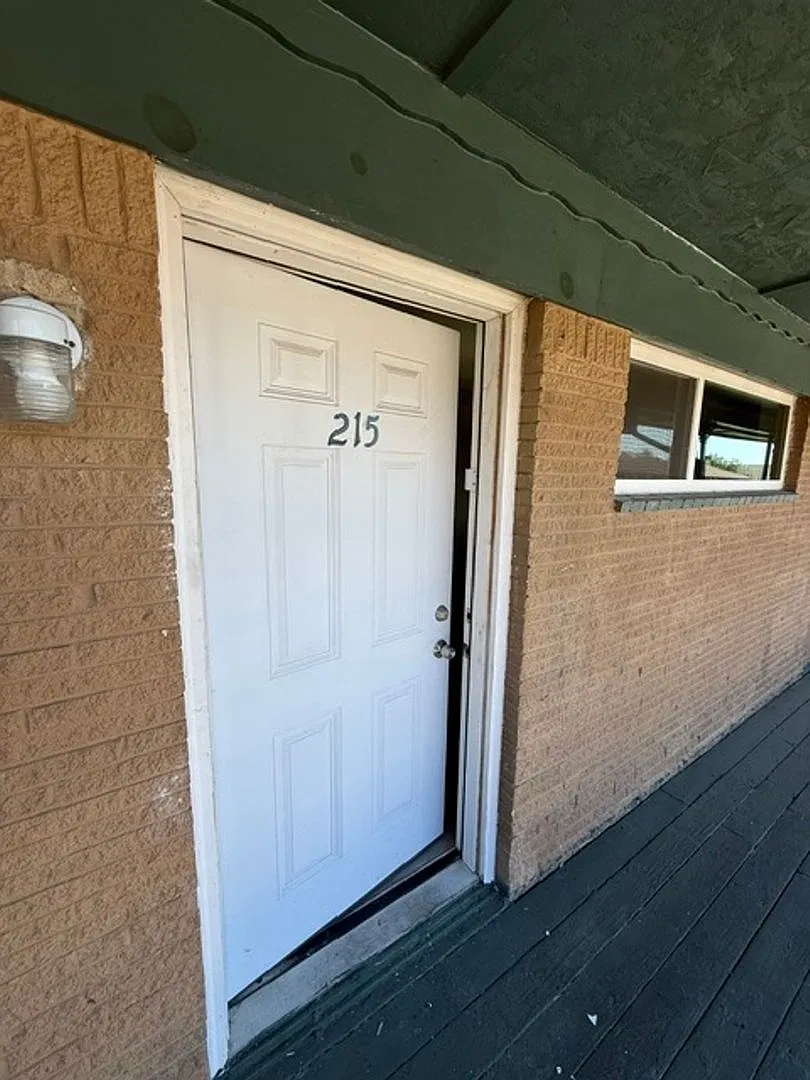 Charming 2BR Duplex in Dallas — Photo 1