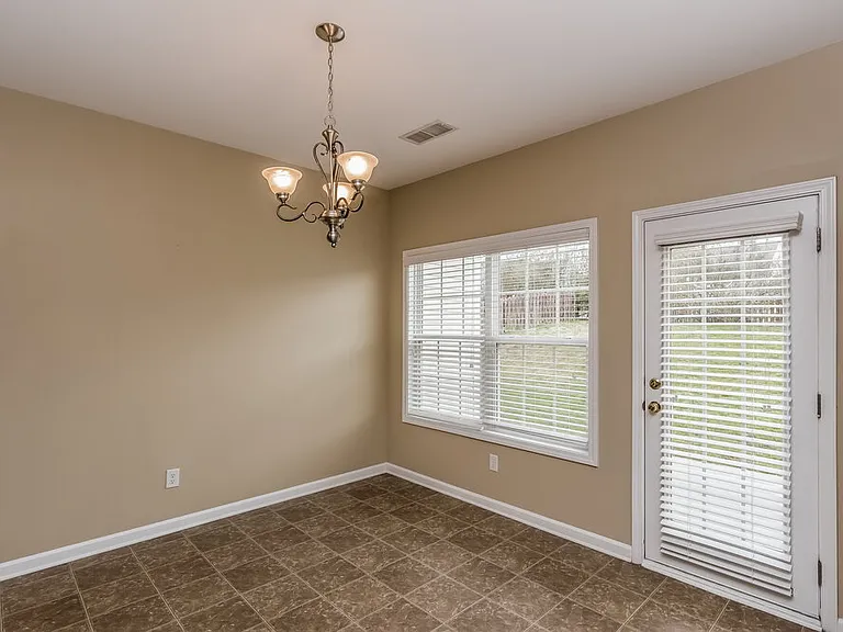 13633 Porter Creek Rd — Photo 7