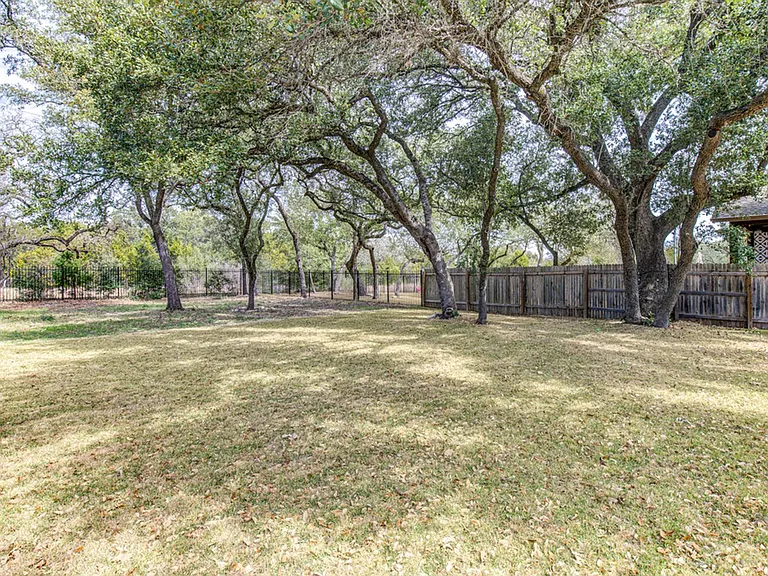 7012 Calpe Dr — Photo 31