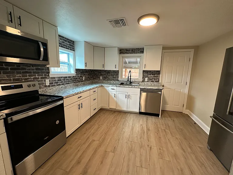 1250 N Brassie Dr — Photo 10