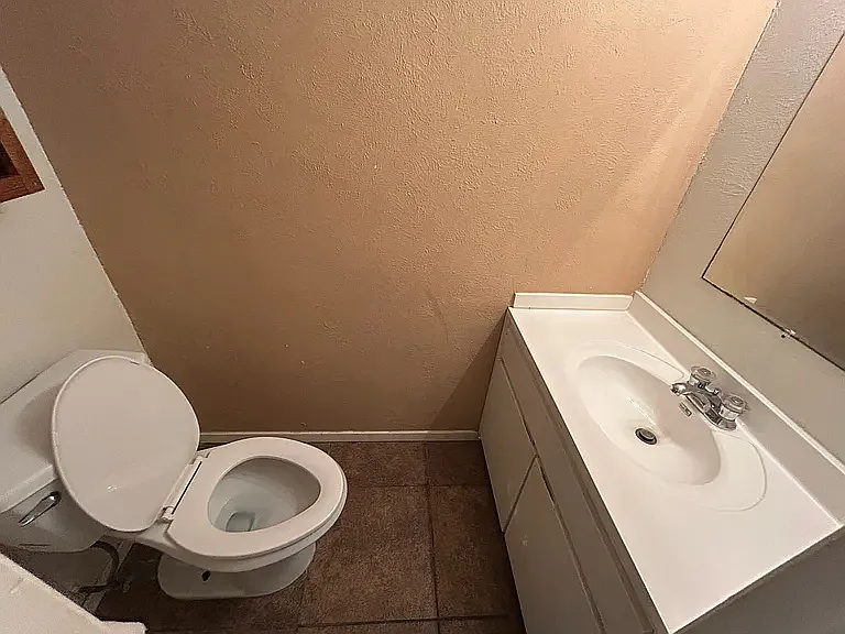 246 Rolling Hills Pl — Photo 11