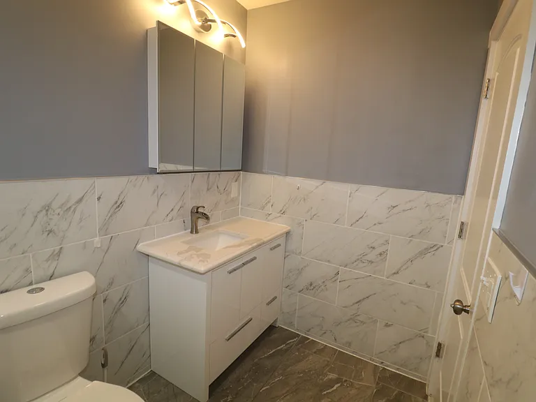 73 Franklin Ter #2 — Photo 6