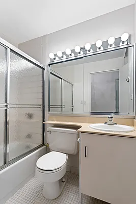 Rented by Corcoran | media 23