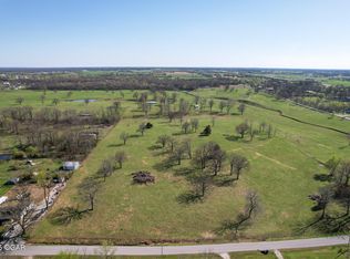 3 Palm Rd, Neosho, MO 64850