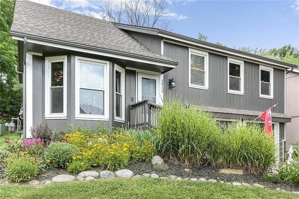 1412 NW 63rd Ter, Kansas City, MO 64118 | MLS #2568614 | Zillow