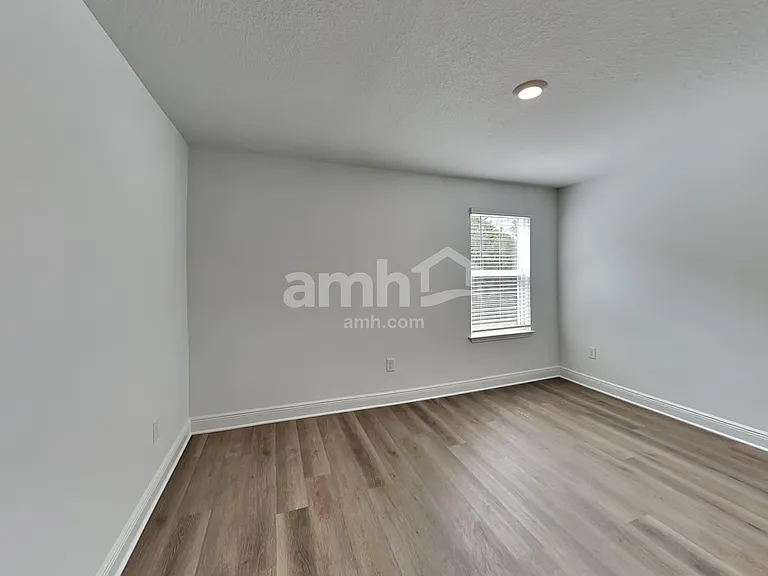 5447 Boulder Creek Cv — Photo 35