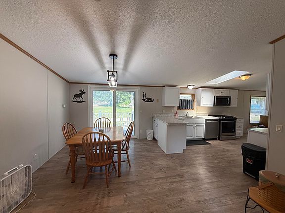 2nd image of 679 Lake James Dr