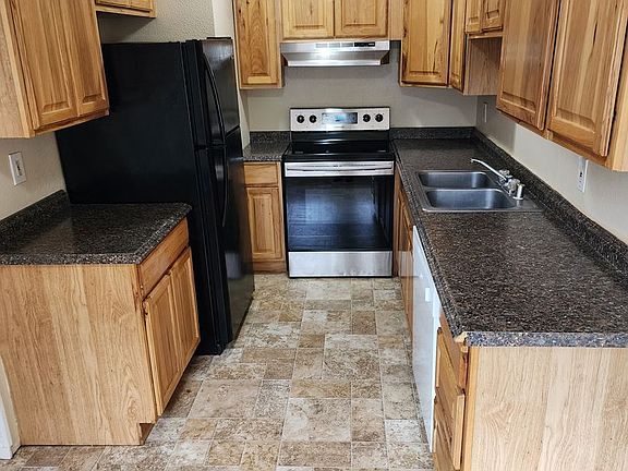 5th image of 100 B St Unit 6