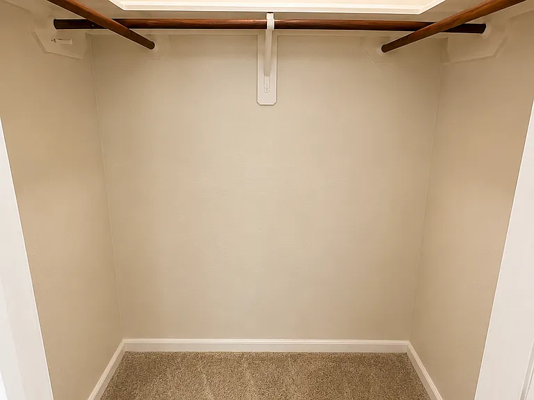 12915 Meadow Springs Dr — Photo 22