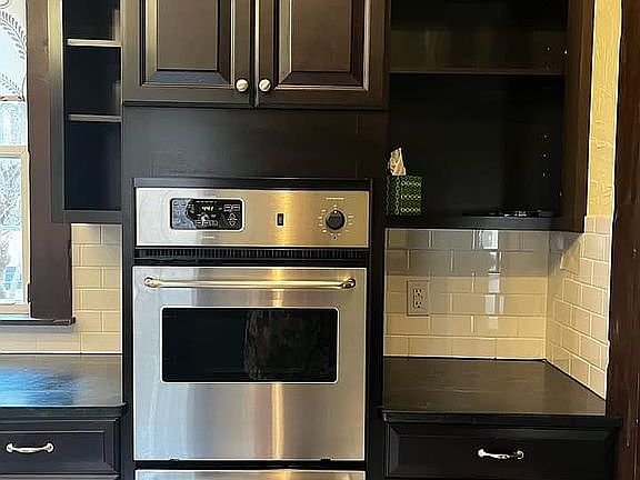 2nd image of 1301 Forest Hill Dr